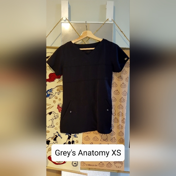 Medical Scrubs 1 - Picture 2 of 16